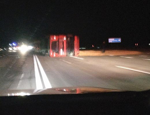 Фура перекинулась зерновоз ДТП