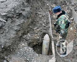 Бомба на подвір'ї? Бомба на подвір'ї?
