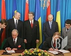 У присутності Президентів України та Білорусі підписано двосторонні документи У присутності Президентів України та Білорусі підписано двосторонні документи