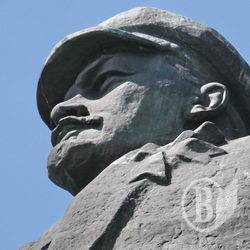 Сьогодні – день народження вождя. ФОТО Сьогодні – день народження вождя. ФОТО