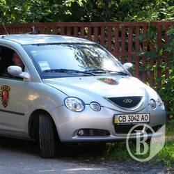 Вісім автовандалів покарають аж на... 272 гривні Вісім автовандалів покарають аж на... 272 гривні