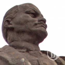 Ленін, фарбований в партійний колір. ФОТОфакт Ленін, фарбований в партійний колір. ФОТОфакт