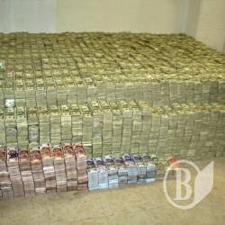 На руках у населення України 40 мільярдів доларів На руках у населення України 40 мільярдів доларів