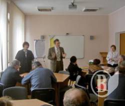 Сельских председателей учат дружить с Россией в контексте европейской интеграции Сельских председателей учат дружить с Россией в контексте европейской интеграции