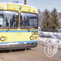 У Чернігові продовжують горіти тролейбуси У Чернігові продовжують горіти тролейбуси