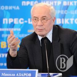 Азаров дозволив «згодовувати» Таміфлю хворим не лише на грип Азаров дозволив «згодовувати» Таміфлю хворим не лише на грип