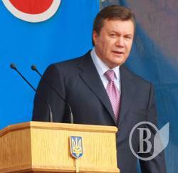 Віктор Янукович: Де тут оператор СТБ? ФОТО дня Віктор Янукович: Де тут оператор СТБ? ФОТО дня