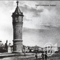 Пам’ятки Новгорода-Сіверського: Водонагнітна вежа. ФОТО Пам’ятки Новгорода-Сіверського: Водонагнітна вежа. ФОТО