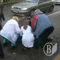 Сьогодні у Чернігові знову збили дитину на пішоходному переході. ФОТОрепортаж Сьогодні у Чернігові знову збили дитину на пішоходному переході. ФОТОрепортаж