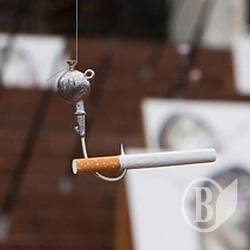 Громадськість закликає Верховну Раду заборонити рекламу сигарет. ФОТО