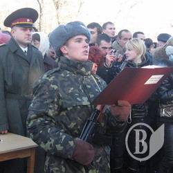 Присягу склали новобранці військових частин чернігівського гарнізону. ФОТО Присягу склали новобранці військових частин чернігівського гарнізону. ФОТО
