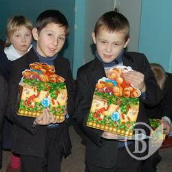 Співробітники СБУ відвідали вихованців підшефної школи-інтернату. Фото Співробітники СБУ відвідали вихованців підшефної школи-інтернату. Фото
