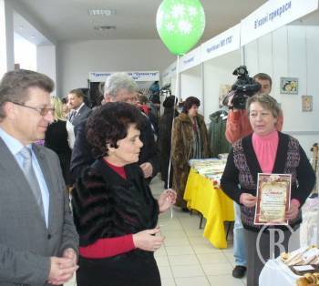Напередодні 8 березня відкрився ярмарок «Що може жінка!» Напередодні 8 березня відкрився ярмарок «Що може жінка!»