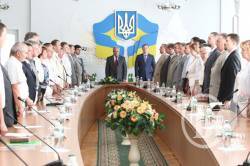 Як чиновники День Конституції відзначали Як чиновники День Конституції відзначали