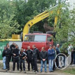 Будівництво з «мордобоєм» у Чернігові на П’ятницькій. ВІДЕО, ФОТО Будівництво з «мордобоєм» у Чернігові на П’ятницькій. ВІДЕО, ФОТО