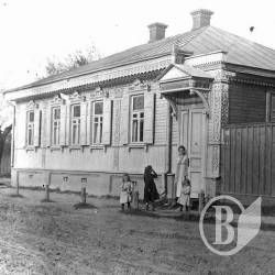 Відбулася презентація невідомих фотографій Чернігова 1913-1918 років. ФОТО Відбулася презентація невідомих фотографій Чернігова 1913-1918 років. ФОТО
