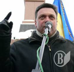 Міліція влаштувала напад на учасників урочистої ходи пам’яті Героїв Крут у Ніжині Міліція влаштувала напад на учасників урочистої ходи пам’яті Героїв Крут у Ніжині
