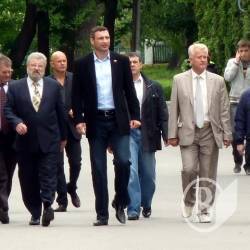 Кличко розповів в Ніжині, як працював екскурсоводом (Фото) Кличко розповів в Ніжині, як працював екскурсоводом (Фото)