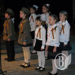 Чернігівські таланти змагались у виконанні військово-патріотичної пісні (фото) Чернігівські таланти змагались у виконанні військово-патріотичної пісні (фото)