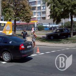 Машина ДАI на газоні крутіша за саме ДТП (фото+відео) Машина ДАI на газоні крутіша за саме ДТП (фото+відео)