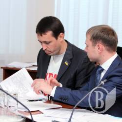 Валерій Дубіль: «Проблеми мешканців гуртожитків будемо розглядати на парламентських слуханнях» Валерій Дубіль: «Проблеми мешканців гуртожитків будемо розглядати на парламентських слуханнях»