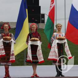 Україна передбачає черги на кордоні з Росією і на Чернігівщині Україна передбачає черги на кордоні з Росією і на Чернігівщині