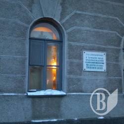 Чернігівська обладміністрація зсередини догори дригом - у прихованій камері місцевого телеканалу Чернігівська обладміністрація зсередини догори дригом - у прихованій камері місцевого телеканалу