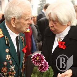 Чернігівці схилили голови – фото Чернігівці схилили голови – фото