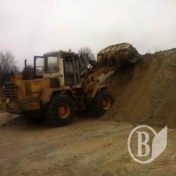 Дорожники на зиму заготовили 42 тони піску Дорожники на зиму заготовили 42 тони піску