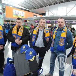 Збірна України з футболу повезла бійців АТО на битву з Іспанією Збірна України з футболу повезла бійців АТО на битву з Іспанією