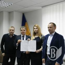 Демократичні сили домовилися не працювати з “Нашим краєм”, Опоблоком та комуністами Демократичні сили домовилися не працювати з “Нашим краєм”, Опоблоком та комуністами