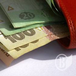 У Чернігові зменшилась кількість працівників, які отримують зарплату, меншу за мінимальну У Чернігові зменшилась кількість працівників, які отримують зарплату, меншу за мінимальну
