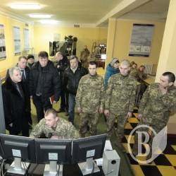 Сума благодійної допомоги військовослужбовцям області — понад 15 мільйонів гривень Сума благодійної допомоги військовослужбовцям області — понад 15 мільйонів гривень