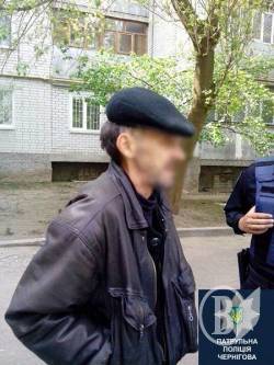 Ліз до чужої хати - затримали патрульні Ліз до чужої хати - затримали патрульні
