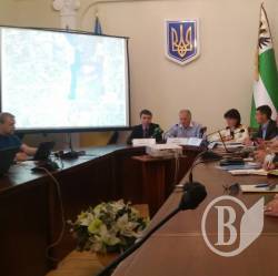 У Ялівщині з’явилися плями та виріс хвіст:громадські діячі розкритикували проект землеустрою РЛП У Ялівщині з’явилися плями та виріс хвіст:громадські діячі розкритикували проект землеустрою РЛП