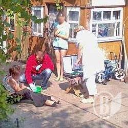 Полицейский застрелил пса Полицейский застрелил пса