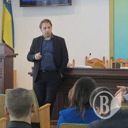 Консультанти з ЄС вчать прокурорів викривати шахер-махер з грішми Консультанти з ЄС вчать прокурорів викривати шахер-махер з грішми