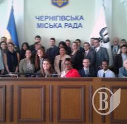 У Чернігові – волонтери Корпусу Миру США У Чернігові – волонтери Корпусу Миру США