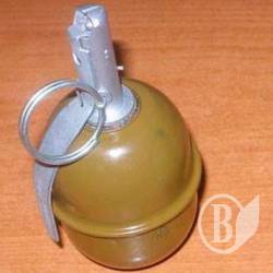 Полиция изъяла автомат времен Второй мировой и две гранаты Полиция изъяла автомат времен Второй мировой и две гранаты