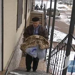 Гамельчукі вязуць у Чарнігаў гуманітарку, каб дапамагчы байцам АТА і ўцекачам. Відэа Гамельчукі вязуць у Чарнігаў гуманітарку, каб дапамагчы байцам АТА і ўцекачам. Відэа