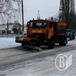 Куц похвалився, що у Чернігові чистять сніг краще, ніж в Києві Куц похвалився, що у Чернігові чистять сніг краще, ніж в Києві