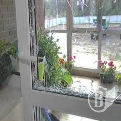 Чоловік у власному будинку застрелив грабіжника. Господарю «шиють справу» Чоловік у власному будинку застрелив грабіжника. Господарю «шиють справу»