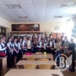 Волонтери зі США проводять тематичний «English Speaking Club» Волонтери зі США проводять тематичний «English Speaking Club»