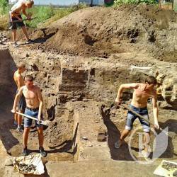 У Батурині археологи влаштували розкоп цитаделі У Батурині археологи влаштували розкоп цитаделі