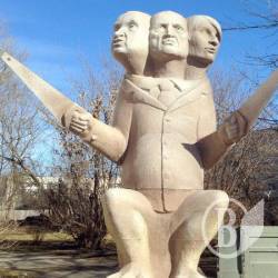 Чиновника з будівельником підозрюють в спробі розпиляти майже мільйон Чиновника з будівельником підозрюють в спробі розпиляти майже мільйон