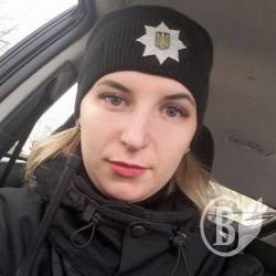 Поліція в Чернігові влаштовує перегони з неповнолітніми без шоломів Поліція в Чернігові влаштовує перегони з неповнолітніми без шоломів