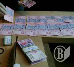 Сільський голова попався на хабарі в 70 тисяч Сільський голова попався на хабарі в 70 тисяч