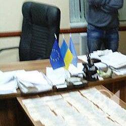 Голова села взяв 68 тисяч Голова села взяв 68 тисяч