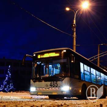 В тролейбусах включать… новорічні мелодії В тролейбусах включать… новорічні мелодії