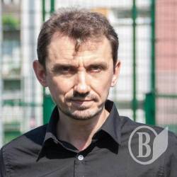 Активісту розбили обличчя, бо захотів української мови в магазині Активісту розбили обличчя, бо захотів української мови в магазині